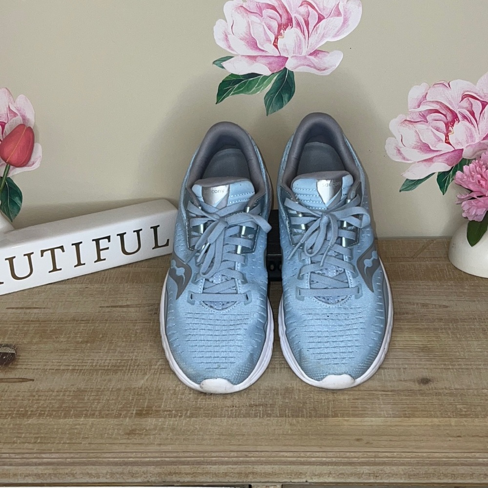 Saucony Formfit Running Shoes.  #32